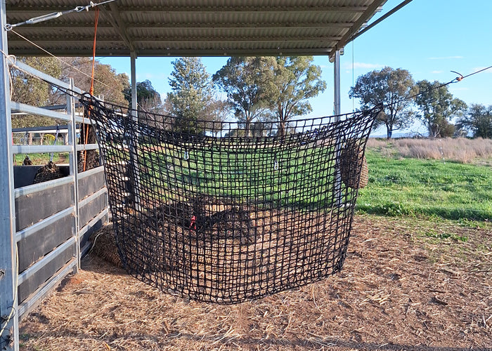 Hay-Stay Hanging Knotless Hay Net – Gutzbusta USA