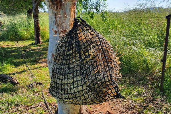 Medium Knotless Slow Feed Hay Net Gutzbusta USA